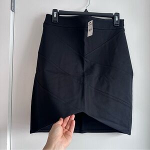 NWT EXPRESS criss cross skirt in black size 8 or medium
